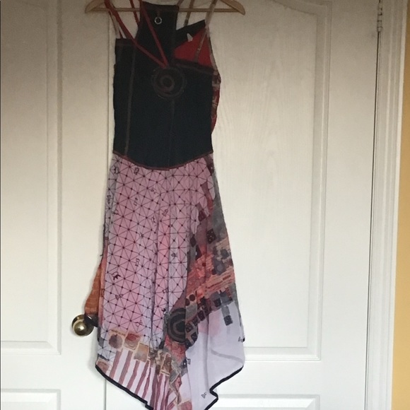 Medium fun flirty dress - Picture 8 of 9